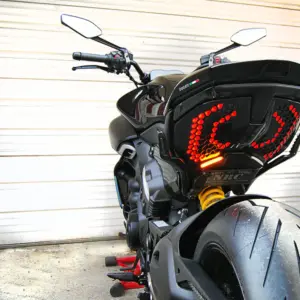 Ducati-Diavel-V4-fender-eliminator-006_2000x